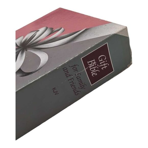 Holy Bible Family Heritage World Bible Publishers Large White Presentation KJV‎ - Picture 2 of 9